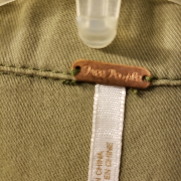 Free People army green shirt/ light jacket XS - Picture 3 of 6